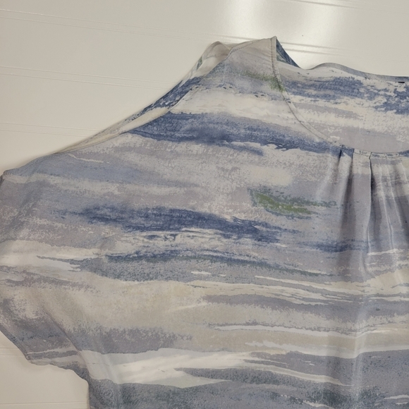 BUNDLE Nic + Zoe Silk Blend Short Sleeve Blouses - Picture 4 of 11